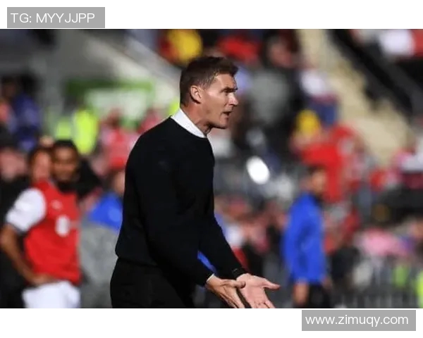 伯明翰与威科姆激战正酣比分揭晓引发球迷热议 伯明翰与威科姆激战正酣比分揭晓引发球迷热议