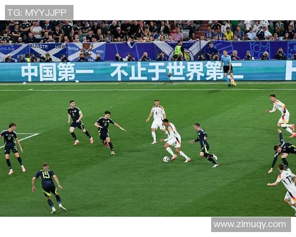 墨美洲与莱昂的激战揭示了足球战术的魅力与团队协作的重要性